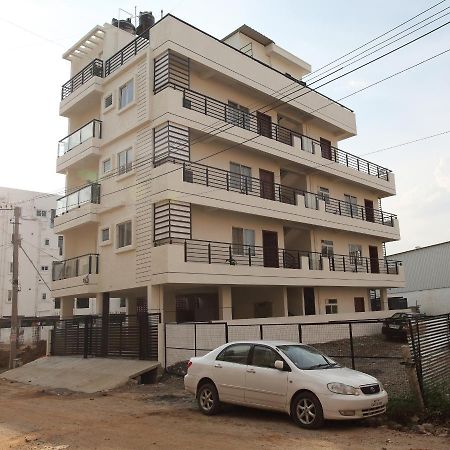 Qualtems Guest House-With Ac Options Bangalore Exterior foto