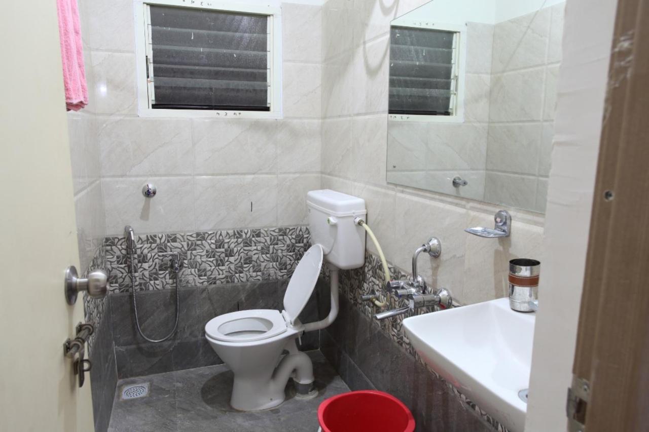 Qualtems Guest House-With Ac Options Bangalore Exterior foto